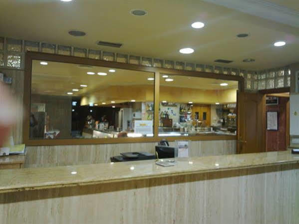 Hotel Juan Carlos Torrevieja Eksteriør billede